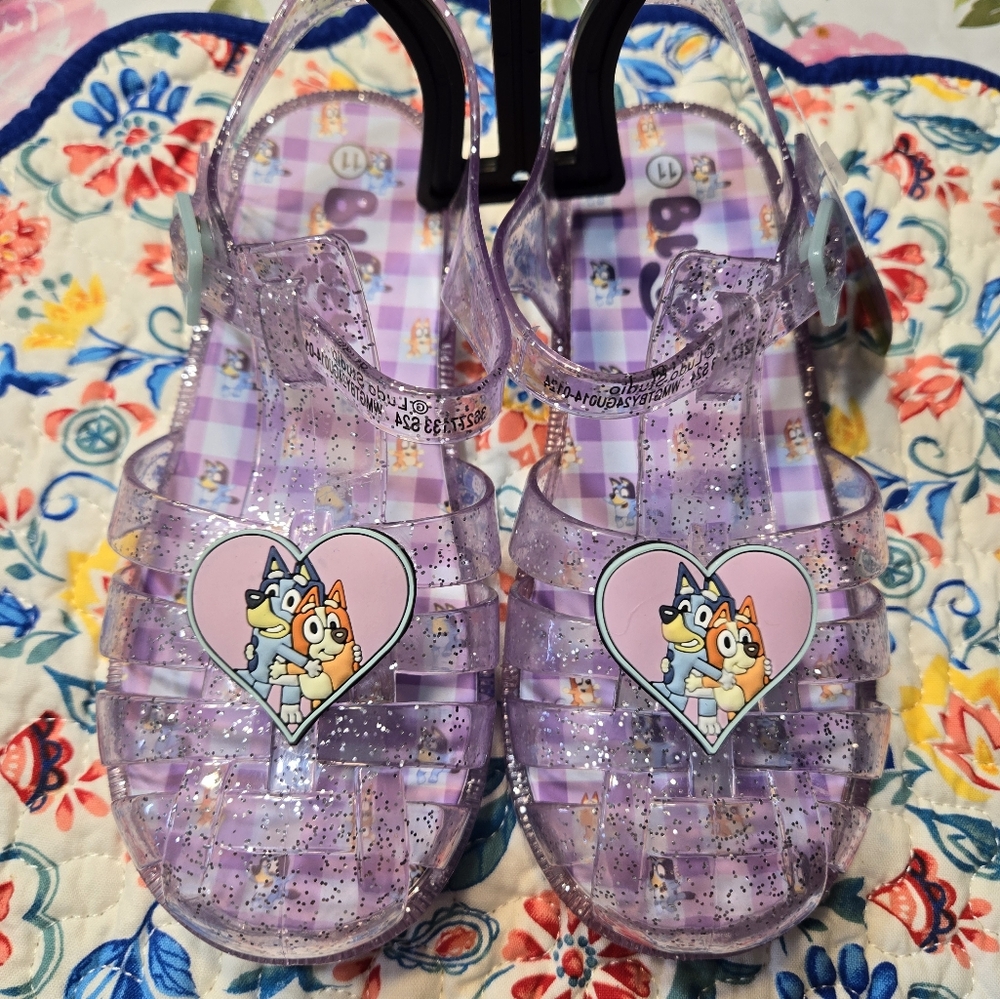 Bluey sandals  for girl size 11 new with tags